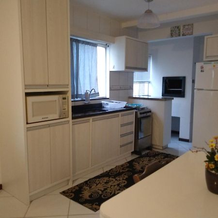 Otimo Apartamento Na Praia Dos Ingleses Gaivotas 70M Do Mar Florianopolis Ngoại thất bức ảnh